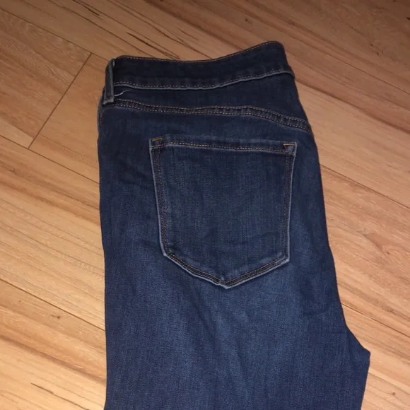 Old Navy Mid- Rise Ripped Jeans - Picture 3 of 3